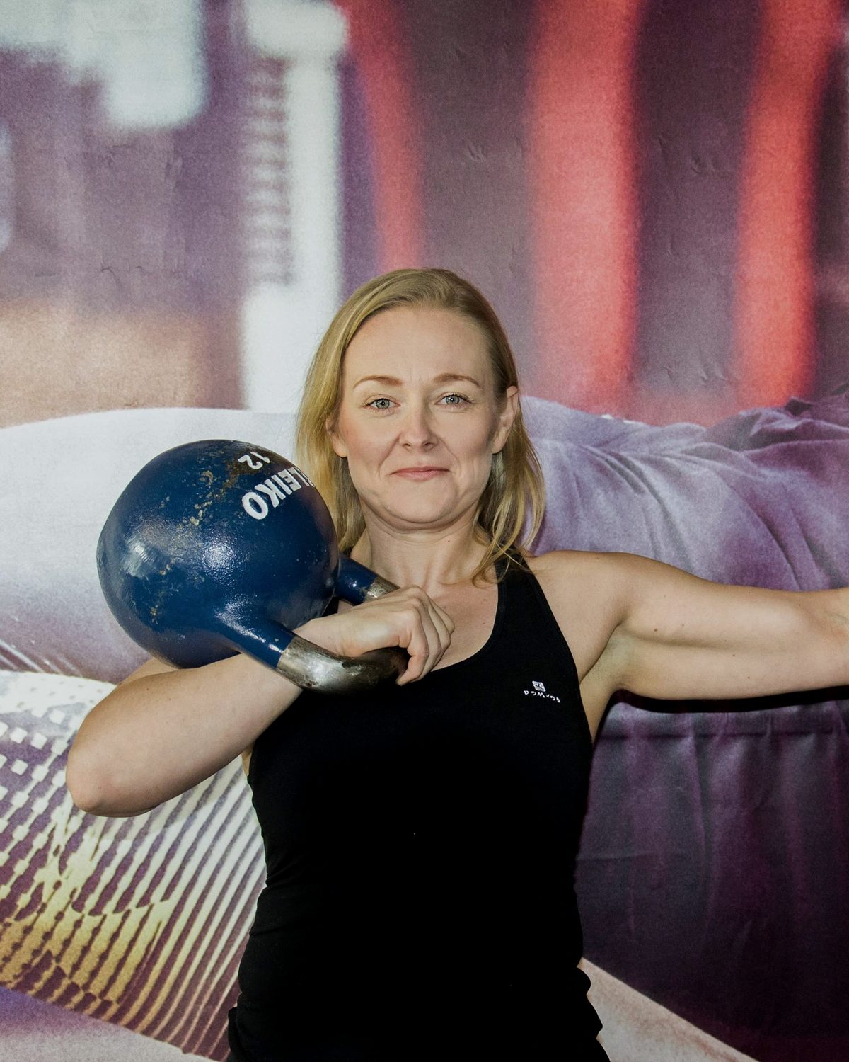 Trening Fat Loss w SCP Wrocław — trenerka z kettlebell